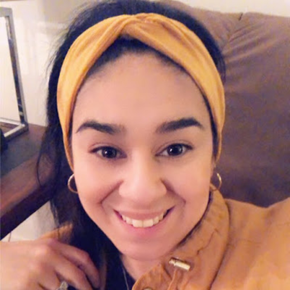 Meet your Posher, Raquel